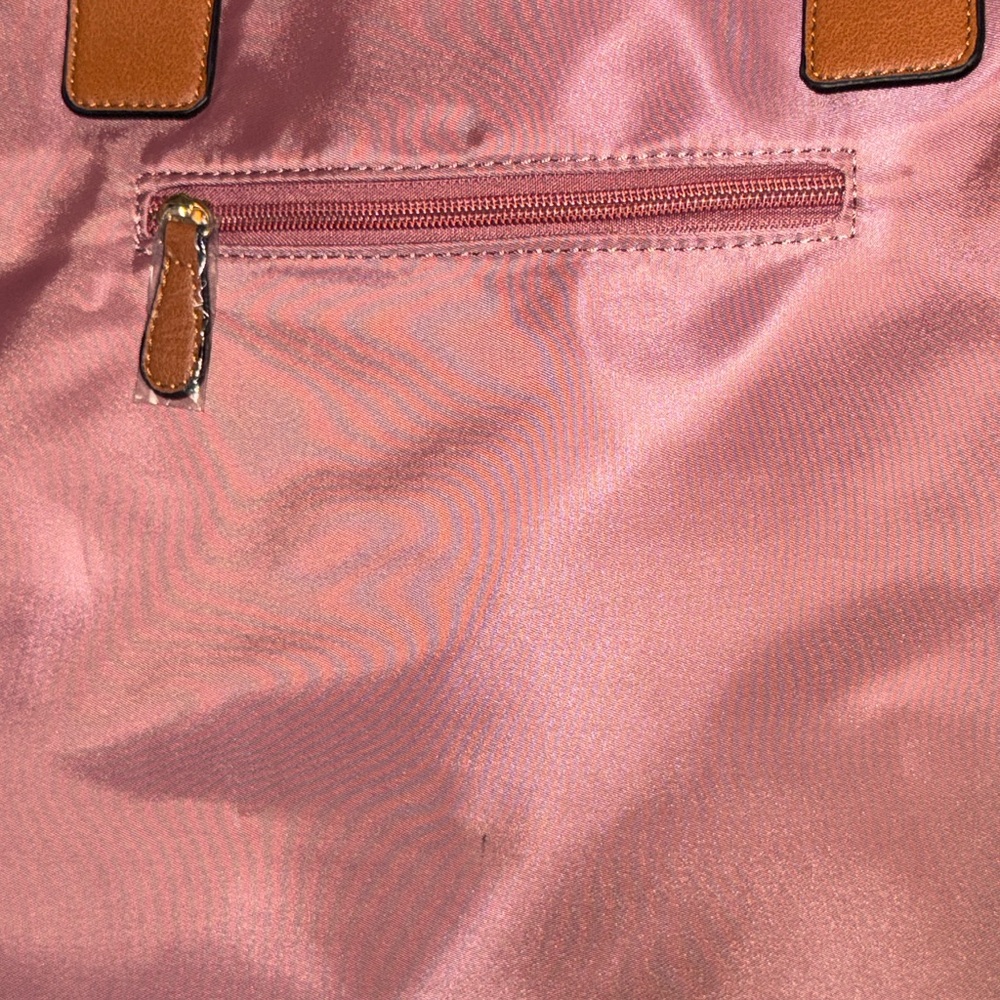 Mia & Tess - Nylon Tote and Cross Body Bag in Dusty Rose - Picture 9 of 12
